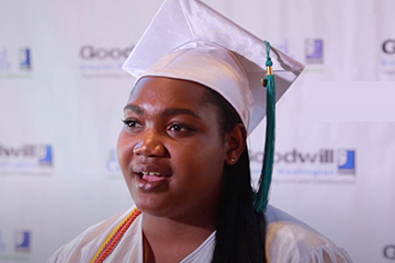 GEC graduate Johnajia Foster-El